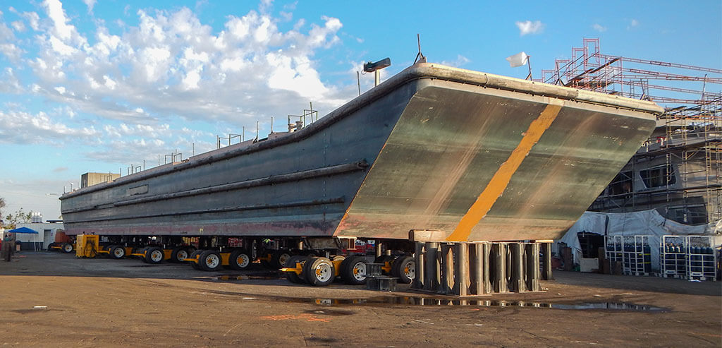 Rigging and Moving a Barge in San Diego, CA