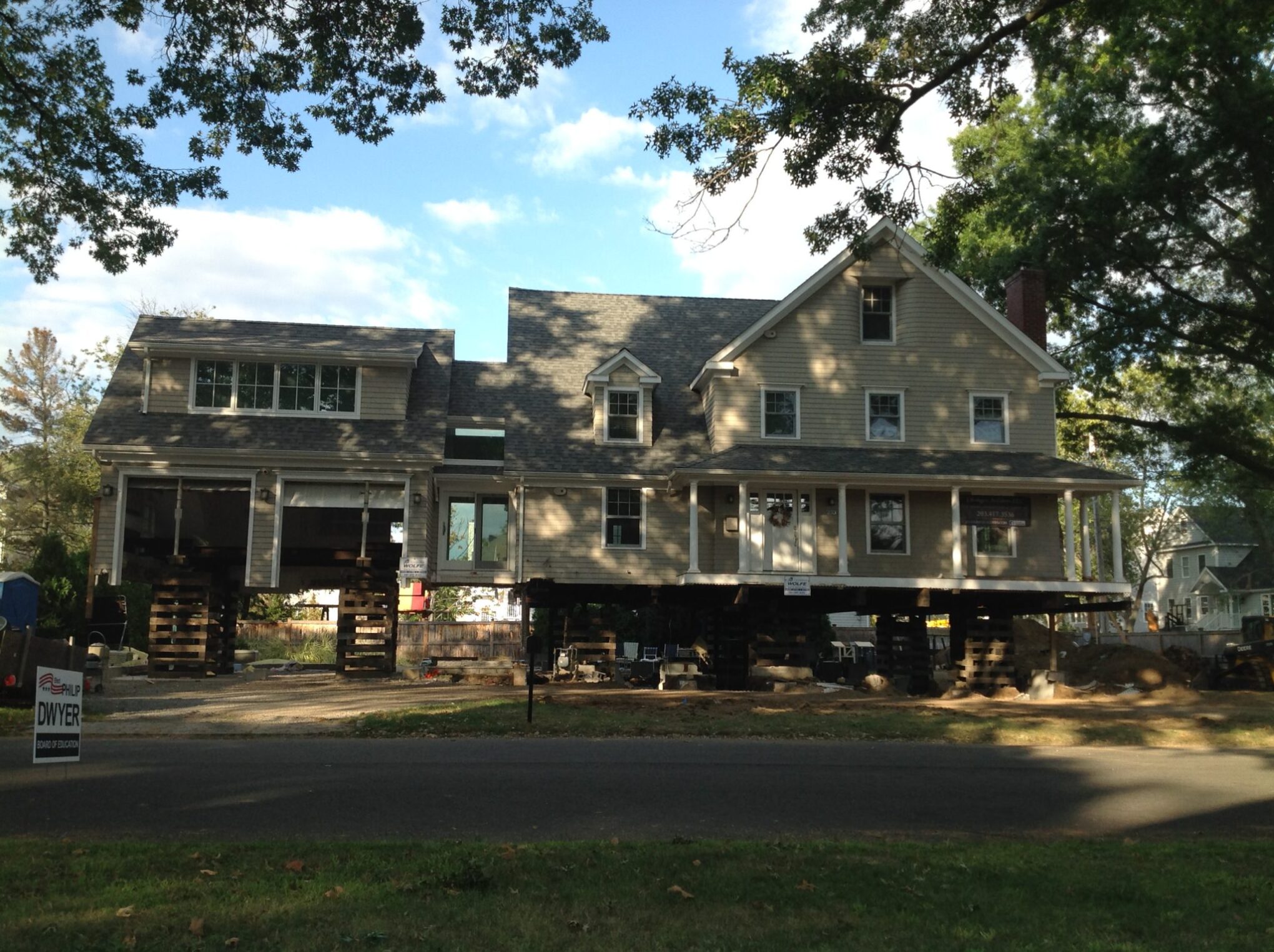 lifting house in fairfield, CT