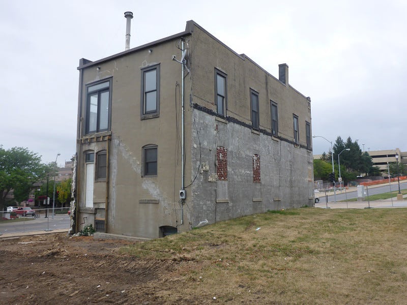 brick building relocation des moines, IA