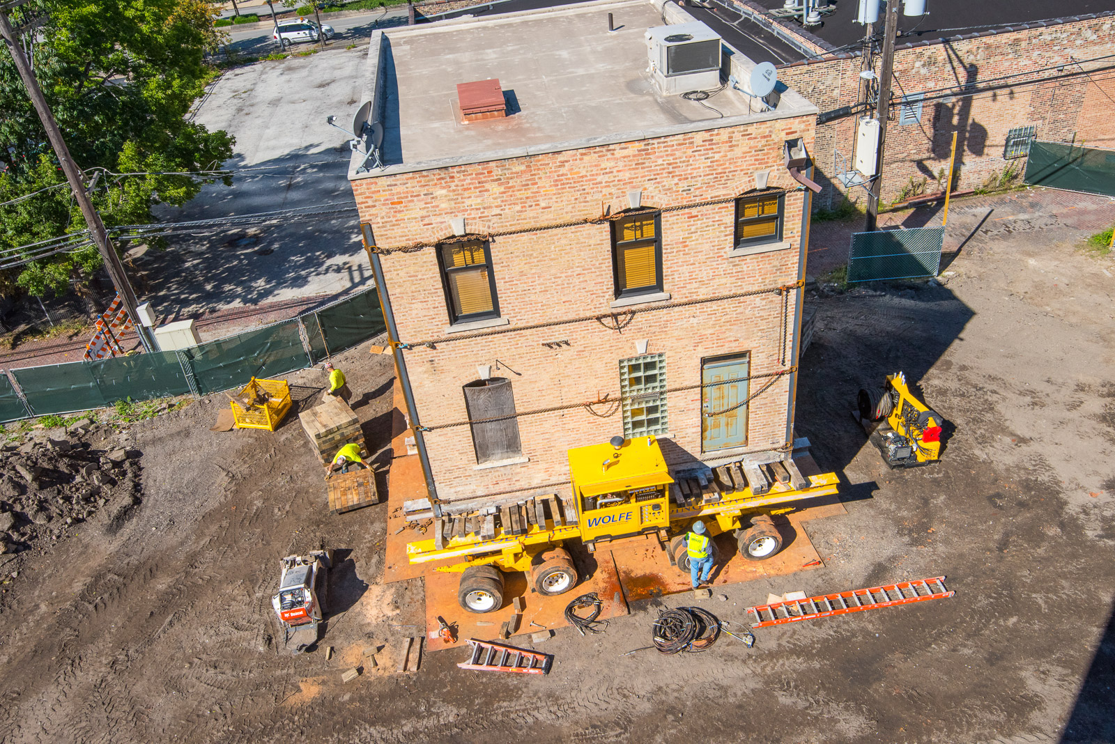 Lifting the Rees coach house