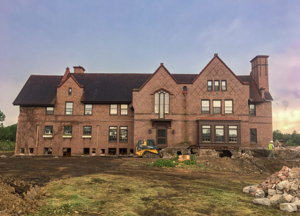 Loretto Mansion or House of Seven Gables