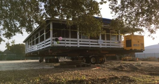 Wrightsville Beach cottage moving
