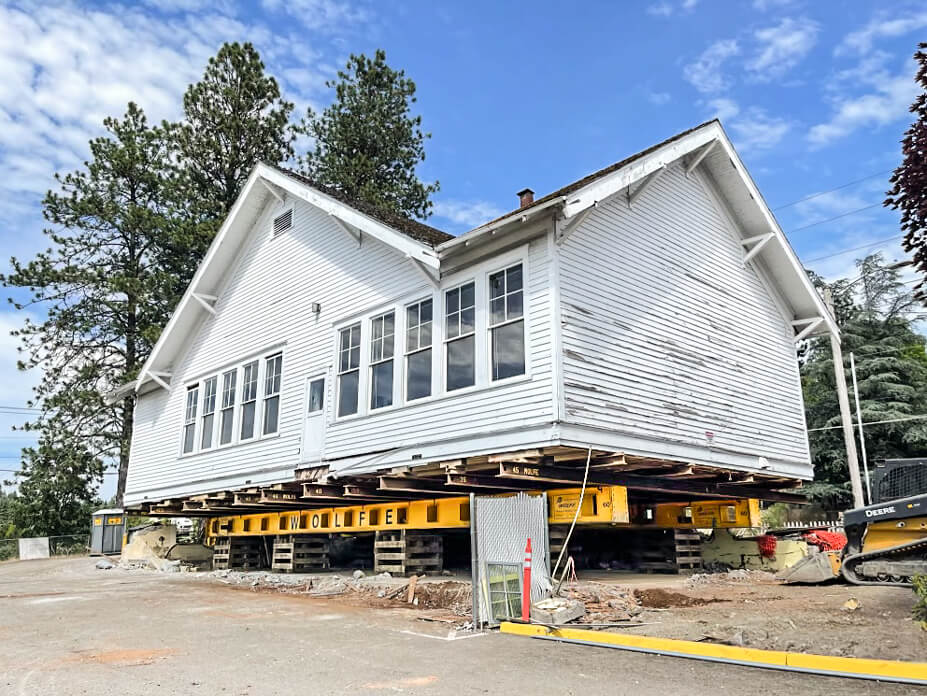 Cars Schoolhouse sits on cribbing and steel beams